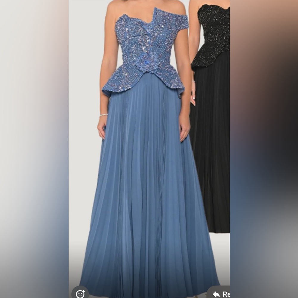 Elegant Blue Evening Gown